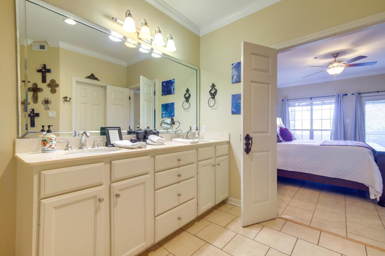 Lakefront Lago Vista Condo With Resort Amenities! Exterior foto